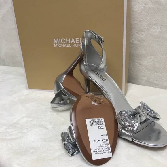 Michael Kors Paris Silver Sandals NEW in box - Picture 5 of 7